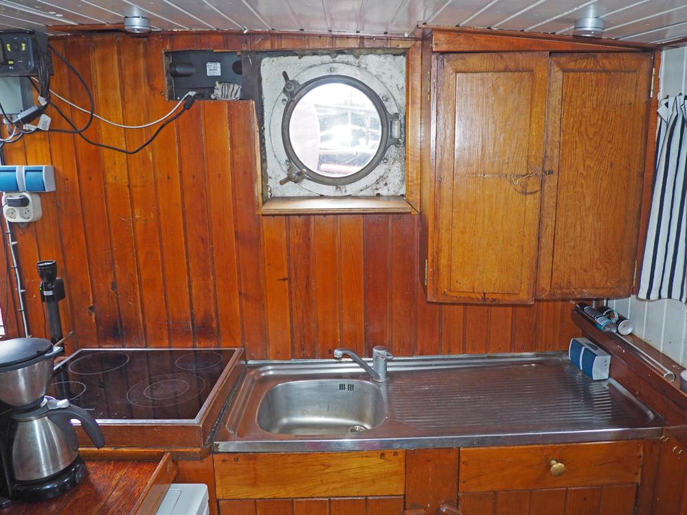 Salon, H&eacute;bergements